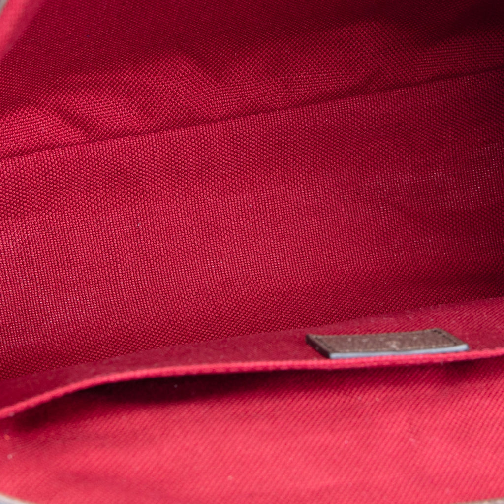 GU GG Supreme Messenger