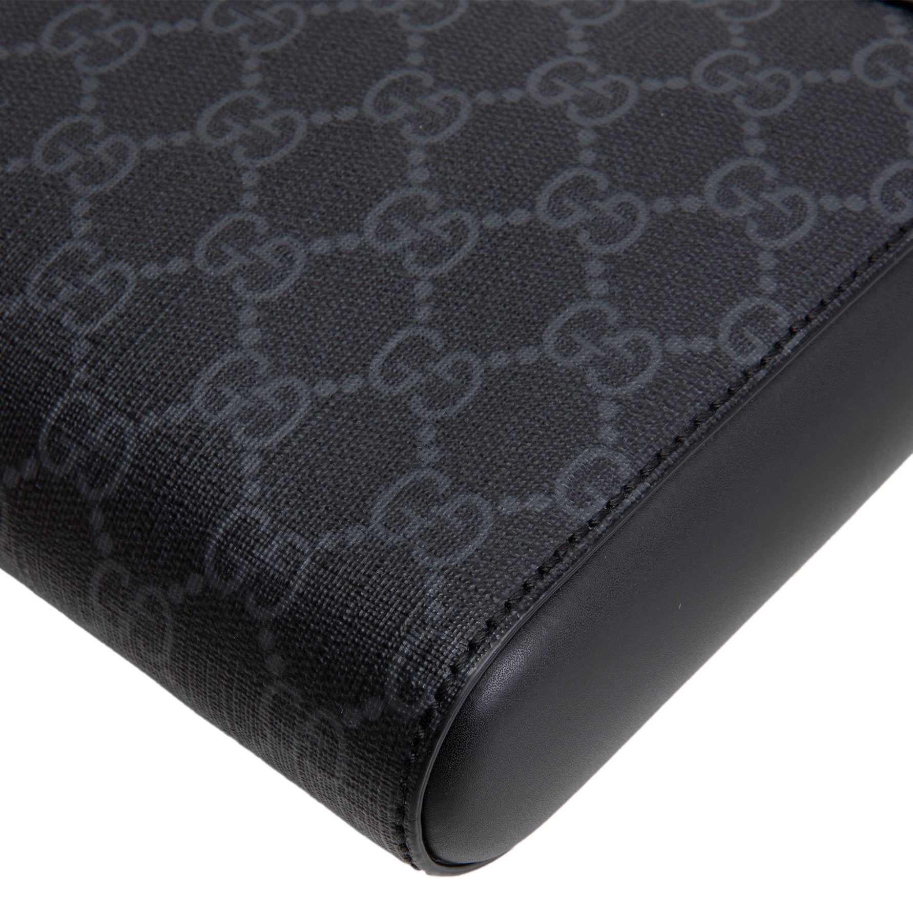 GU GG Supreme Messenger - Black